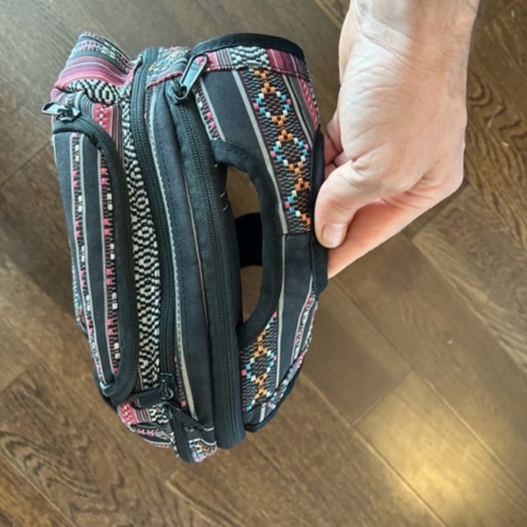 Dakine Unisex Backpack Retro Aztec Design - Picture 5 of 7